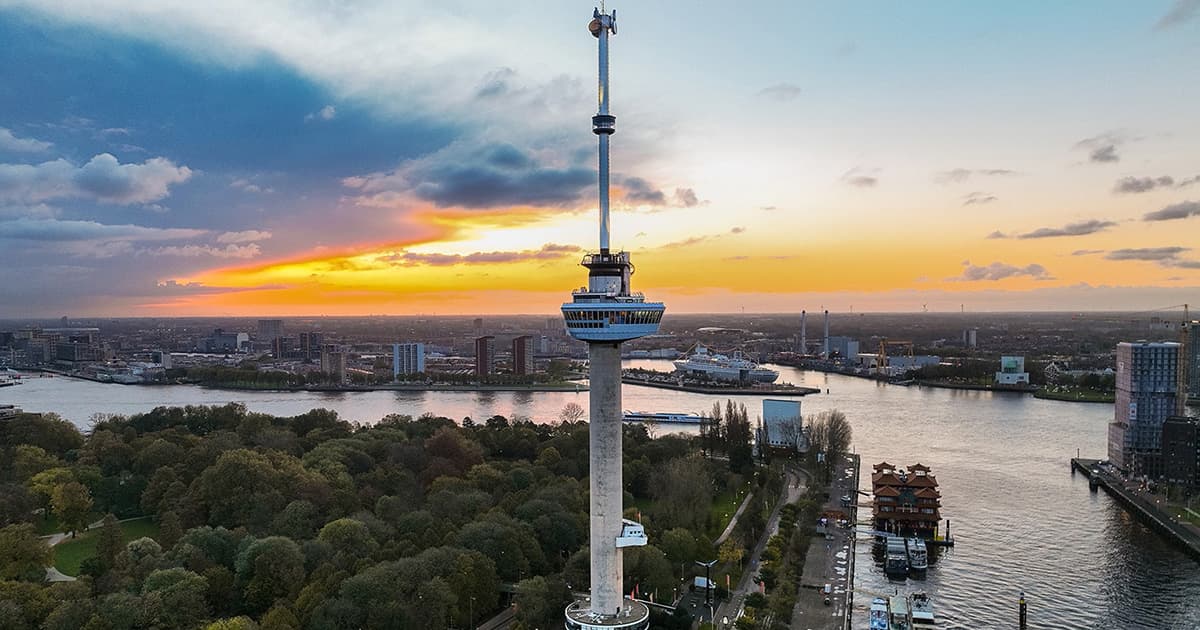 Sfeerbeeld van Euromast Rotterdam